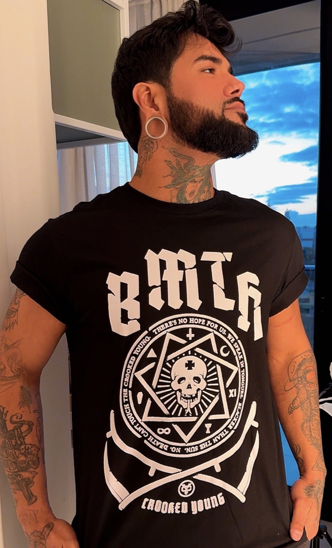 Camiseta BMTH Crooked Young